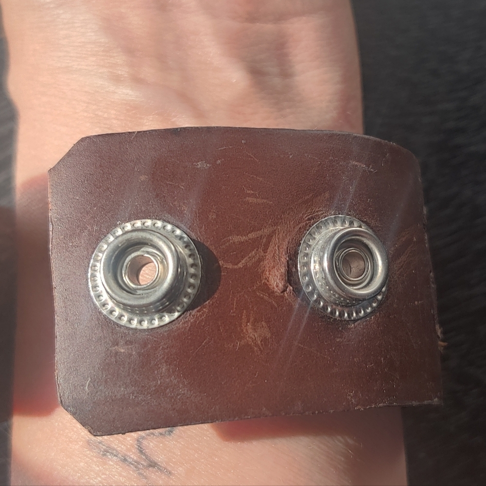 ⭐3 For $21⭐Hand Crafted Brown Leather Bracelet with Silver Arrow - Picture 3 of 5